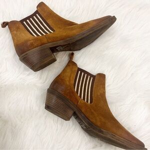 VIVIAN tan suede ankle booties size 37 NEW